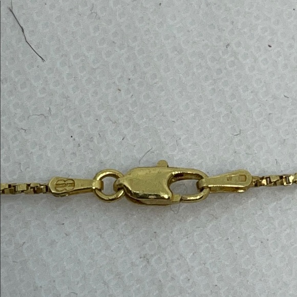 14K Yellow Gold Cross Pendant / Chain Necklace 4g - Picture 5 of 5